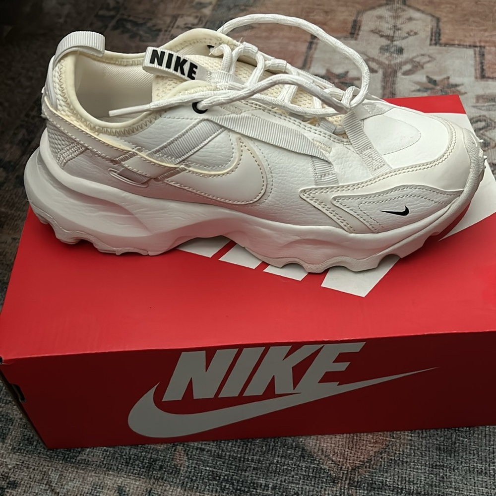 Nike TC 7900